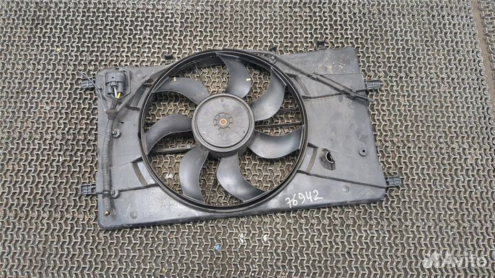 Вентилятор радиатора Opel Zafira C 2011, 2012