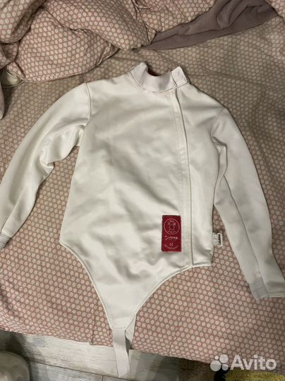 Фехтовальный костюм (куртка,штаны,набочник)