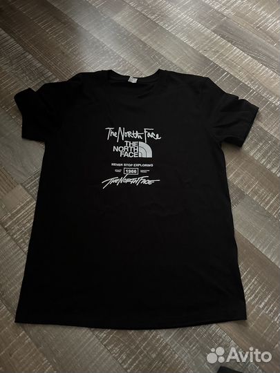 Футболка the north face