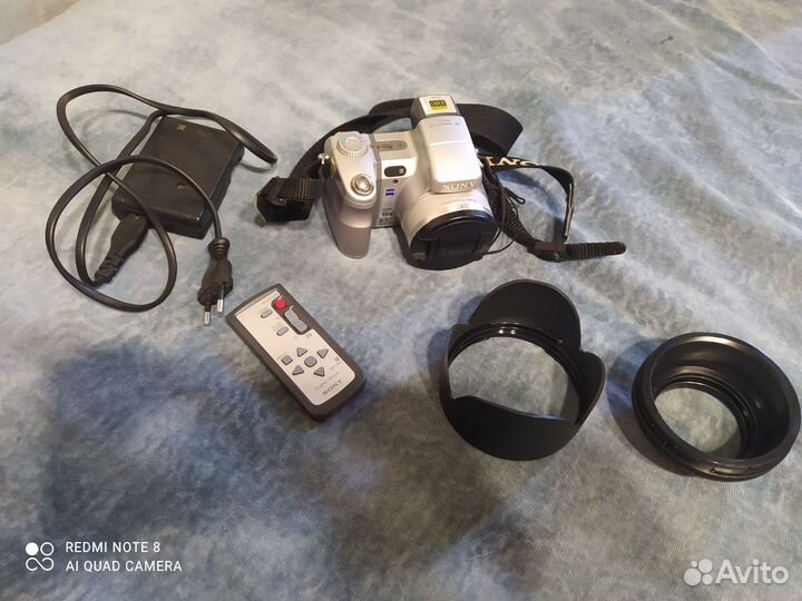 Sony Cyber-shot DSC-H7