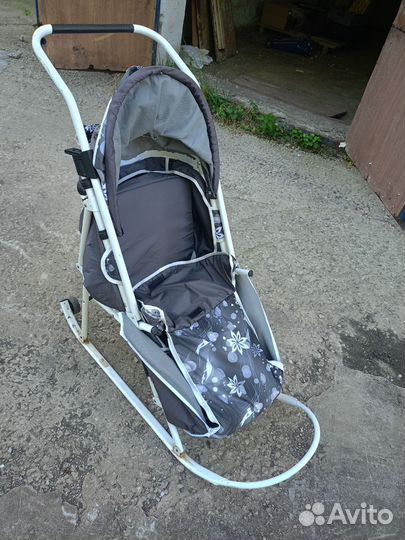 Детское автомобильное кресло