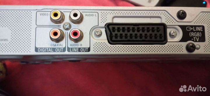 CD/DVD плеер sony с пультом и колокольчиками