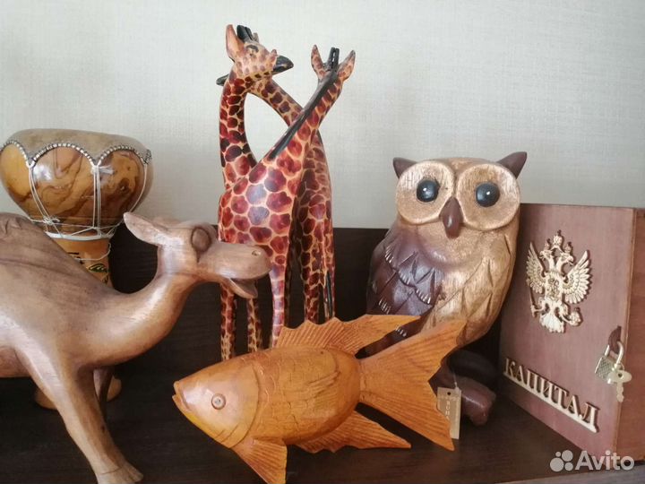 Сувениры из дерева, статуэтки