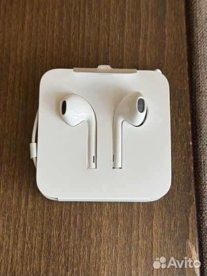 Наушники earpods