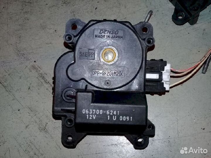 Сервопривод печки 063700-6241 Toyota Caldina ST210