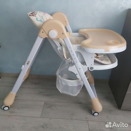 Стульчик для кормления babyton