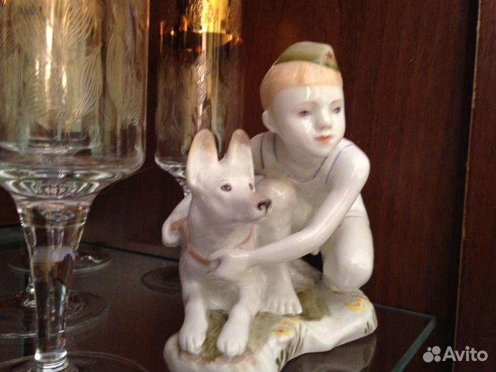 Фарфоровые статуэтки
