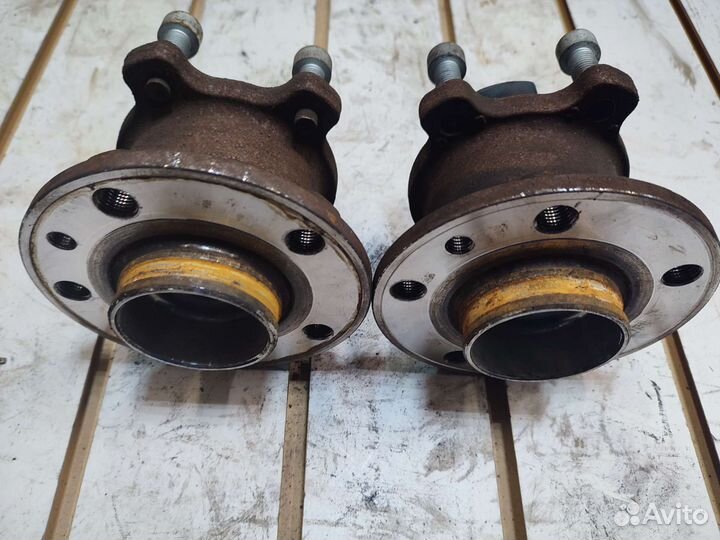 Ступичный подшипник задний Volvo XC60 2WD