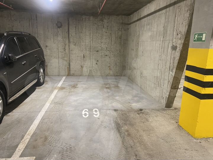 Машиноместо, 18 м²