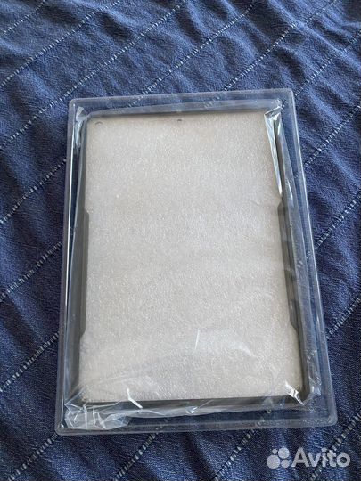 Чехол на iPad