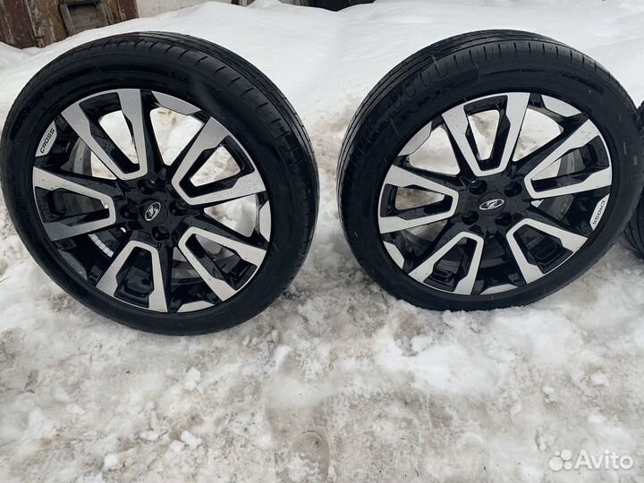 Комплект летних колесr 17 vesta cross NG