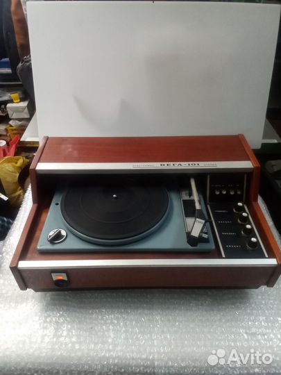 Проигрыватели электроника, ария, эстония, вега