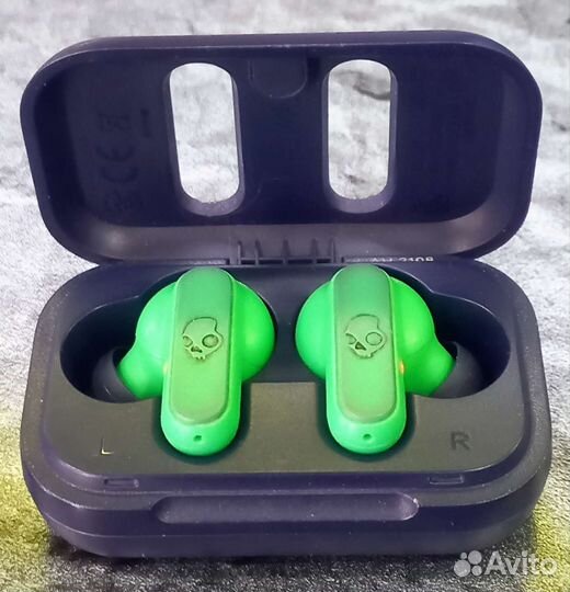 Беспроводные наушники Skullcandy