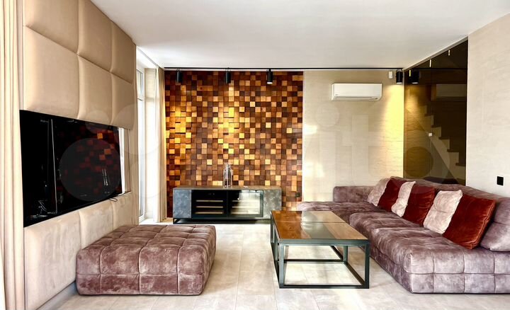 4-к. квартира, 177 м², 9/11 эт.