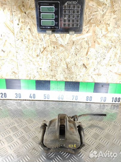 Суппорт передний правый Audi 80/90 1986 1991