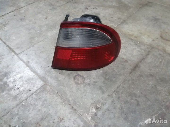 Фонарь внешний задний правый Заз Sens