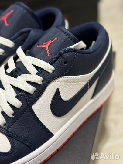 Кроссовки Nike