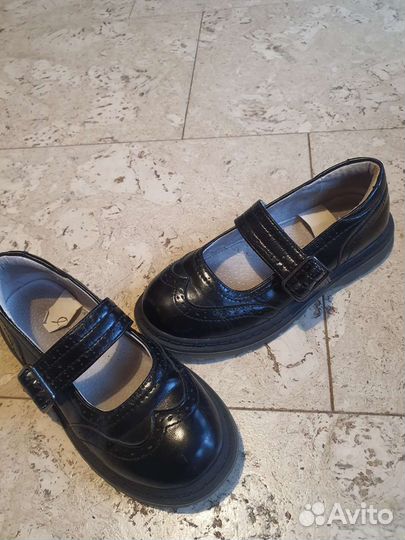 Туфли девочке р.33
