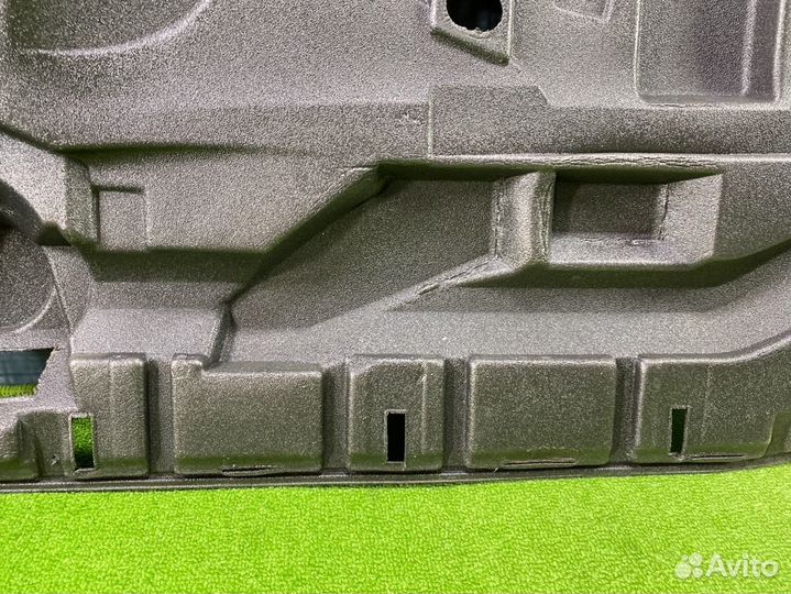 Шумоизоляция передняя правая Audi Allroad C5 ARE