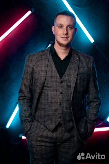 Ведущий (корпоративы, свадьбы, выпускные, дни рожд