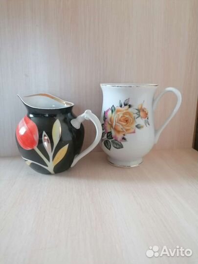 Фарфоровый молочник