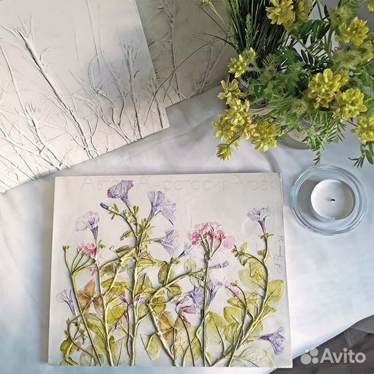 Ботанический барельеф 