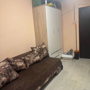 Комната 12,8 м² в 3-к., 1/5 эт.