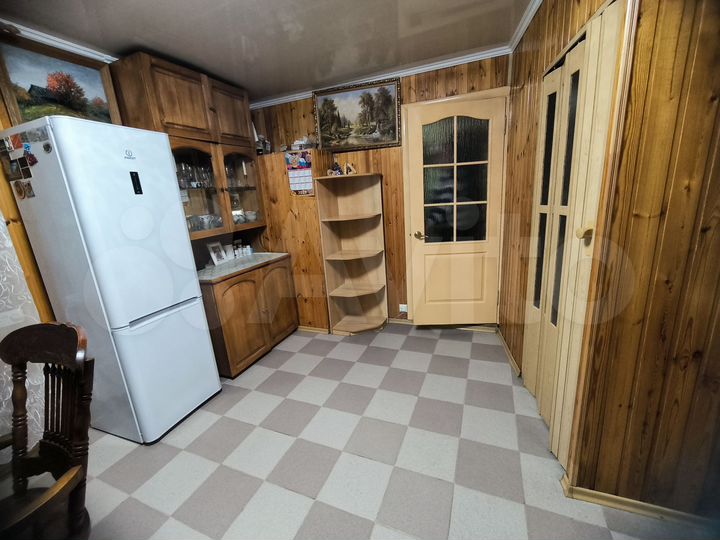 4-к. квартира, 101 м², 2/2 эт.