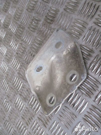 Кронштейн Mercedes-Benz A9603171927