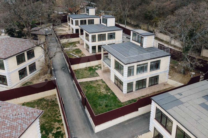 Дом 172,5 м² на участке 4,5 сот.