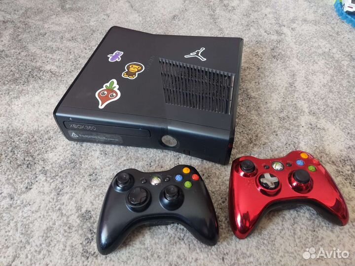 Прошитый Xbox 360 250Gb+2 джоя+куча игр