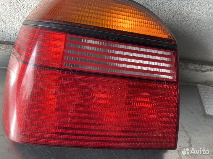Задний левый фонарь Фольксваген гольф 3