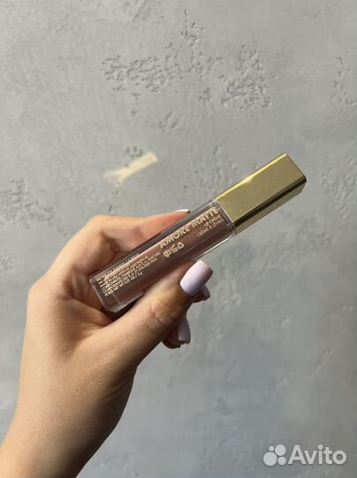 Матовая помада Milani