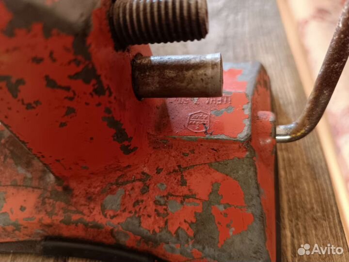 Мини тиски вакуумные СССР