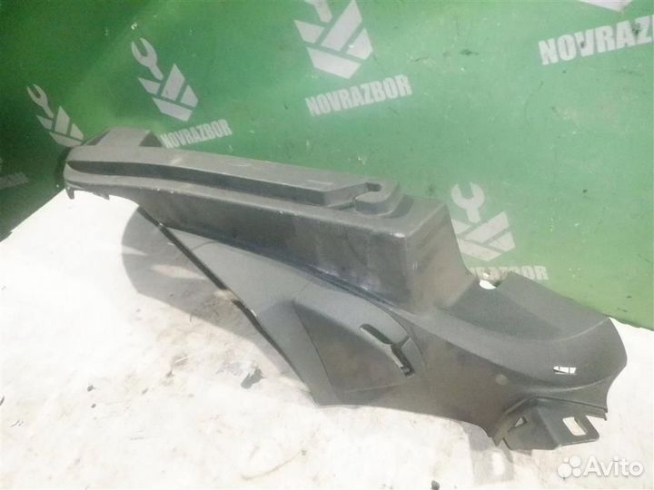 Направляющая (кузов наружные) Форд Фокус 2