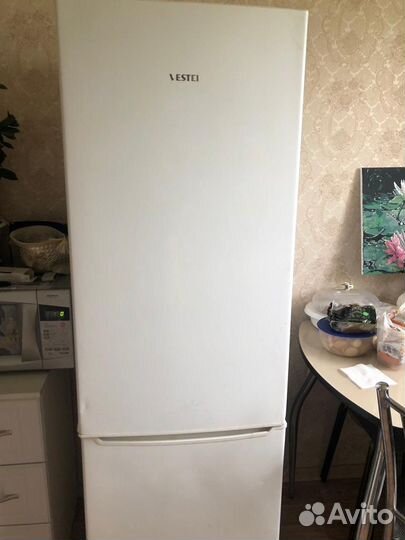 Холодильник vestel