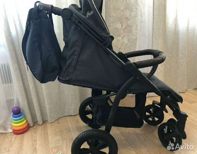 Прогулочная коляска bubago cross