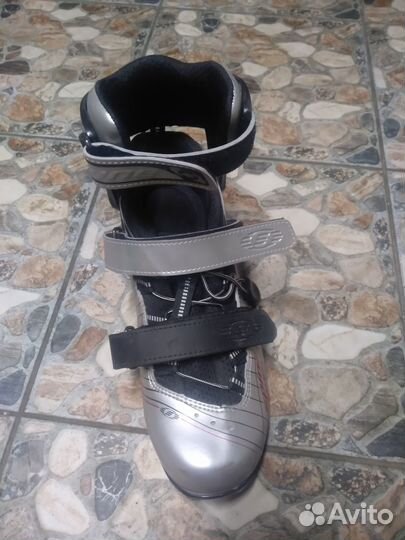 Продам ботинки для лыжероллеров