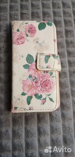 Чехлы на телефон iPhone 5