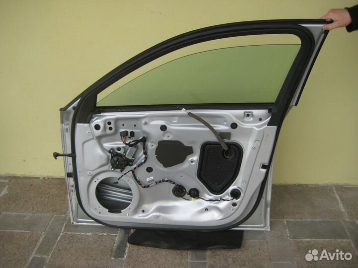 Дверь передняя правая Audi A3 8V Хэтчбэк