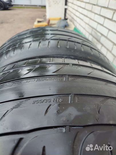 Kormoran Ultra High Performance 255/35 R18