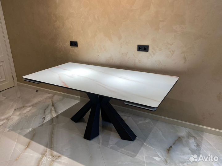 Стол повашимразмерам SVR-45873