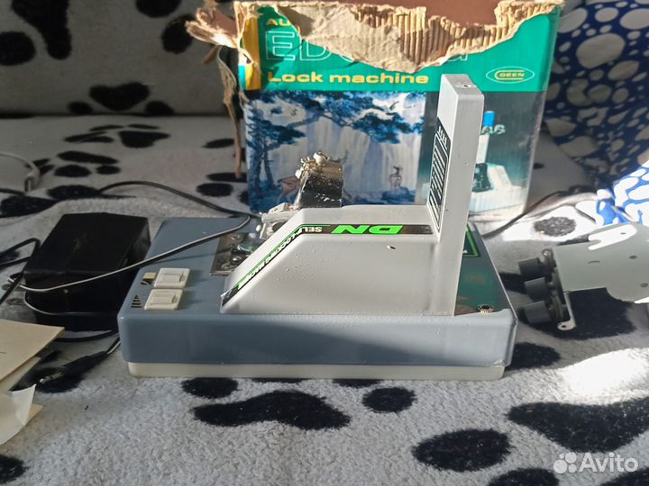 Швейная машинка оверлок бу