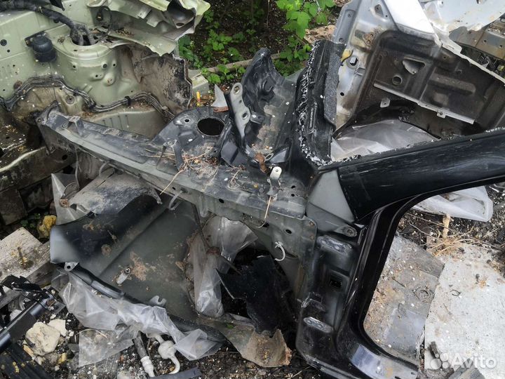 Четверть передняя левая hyundai elantra 4