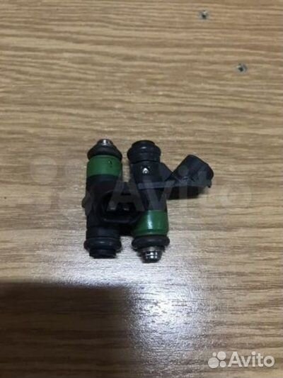 Форсунка топливная VW Polo