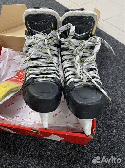 Коньки хоккейные CCM AS1 6EE