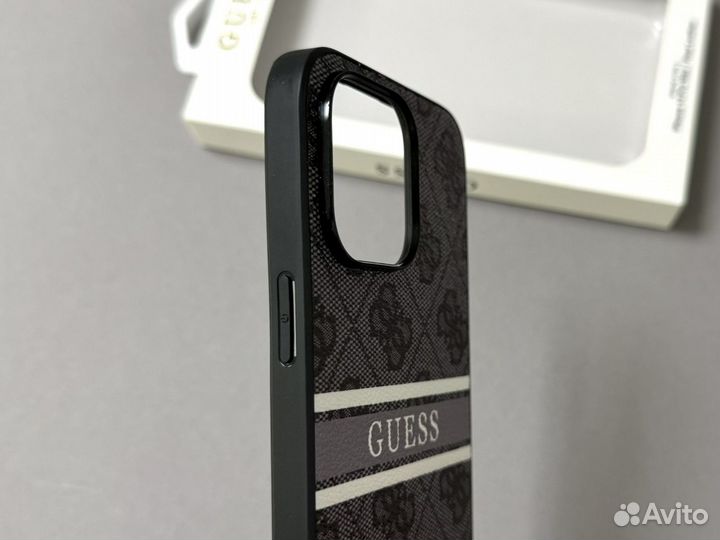 Чехол на iPhone 14 Pro Max Guess