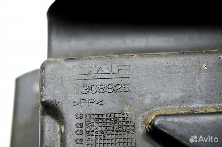 Пластиковая крышка торпеды DAF XF95 (01.02-12.06)