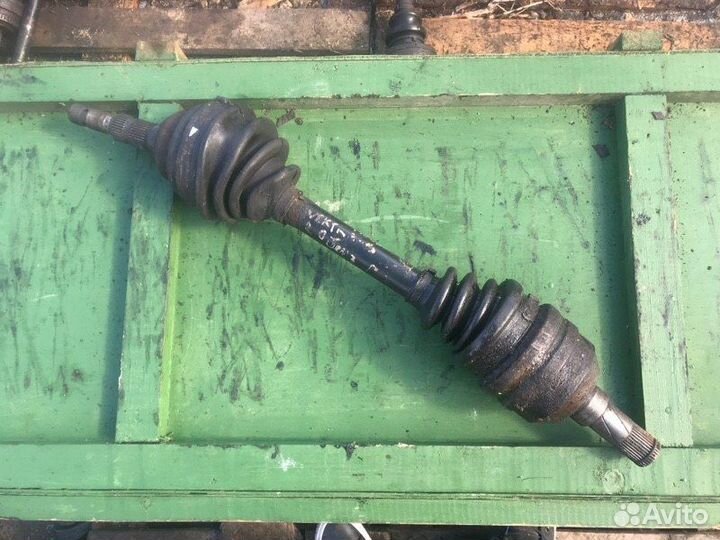 Полуось (привод) передний левый Opel Vectra B