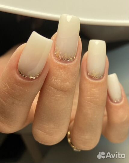 Наращивание ногтей, покрытие гель-лак